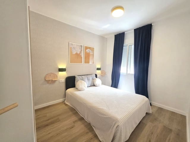 3 bedroom Apartment for sale in Santa Pola - € 197,000 (Ref: 9979514)