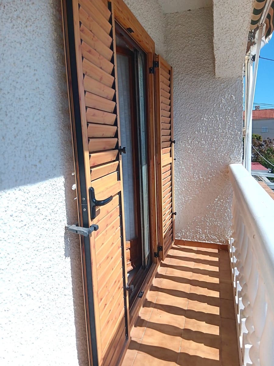 Bungalow de 2 habitaciones en Santa Pola en venta con piscina garaje - 230.000 € (Ref: 9981821)