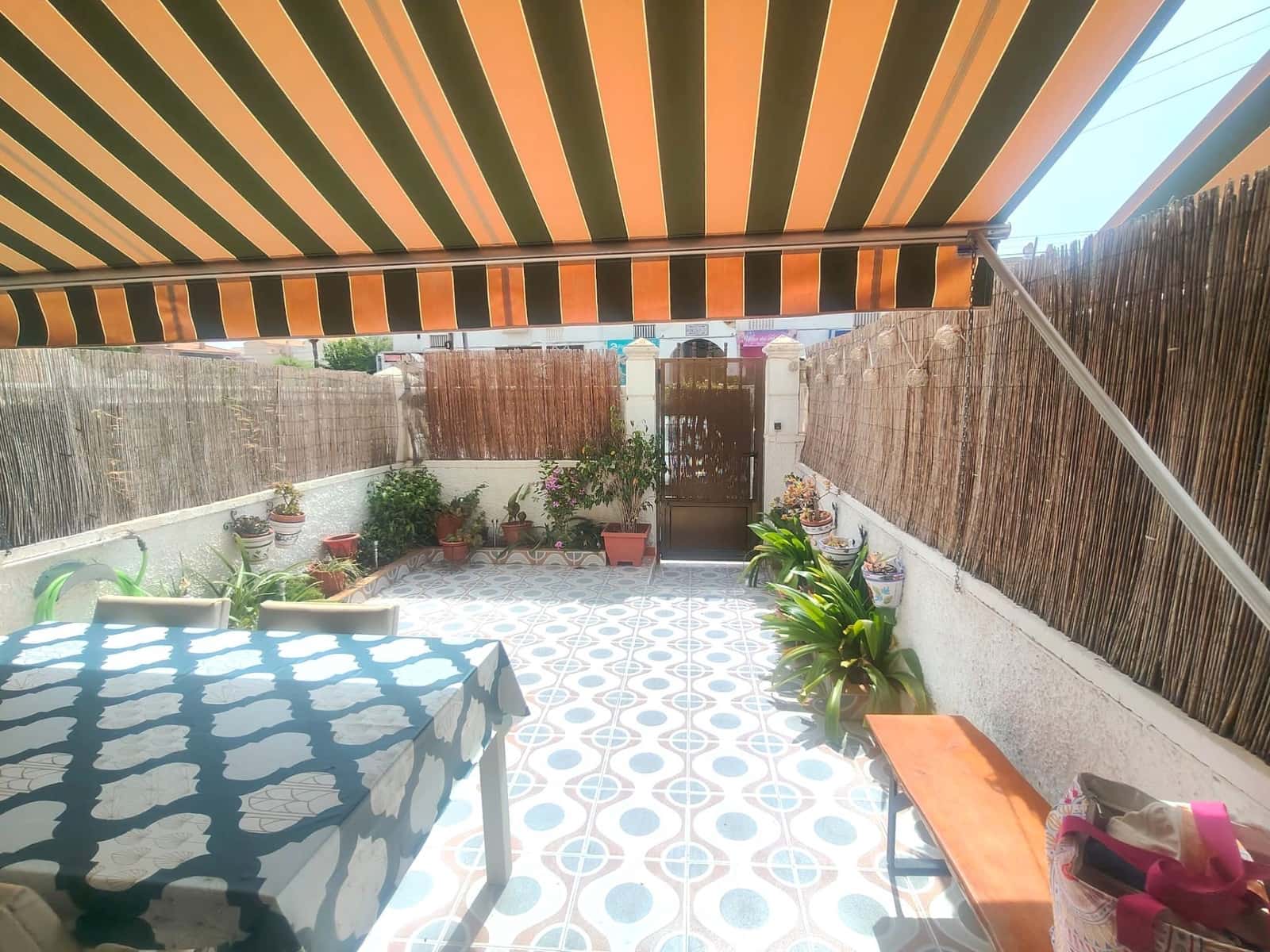 Bungalow de 2 habitaciones en Santa Pola en venta con piscina garaje - 230.000 € (Ref: 9981821)