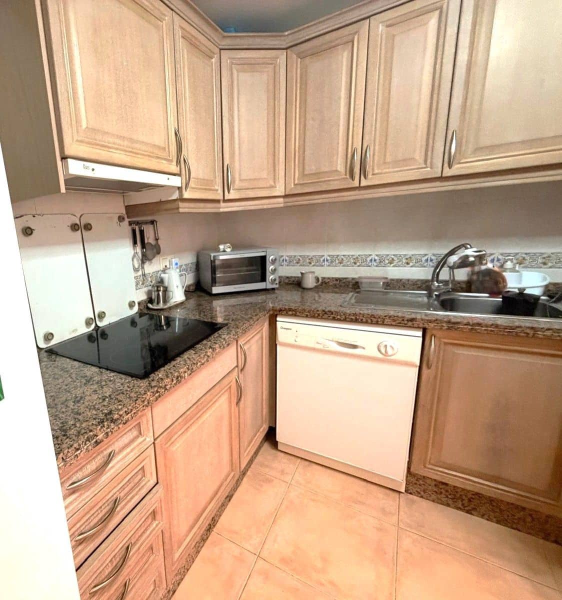 3 makuuhuone Omakotitalo myytävänä paikassa Santa Pola - 265 000 € (Ref: 9990274)