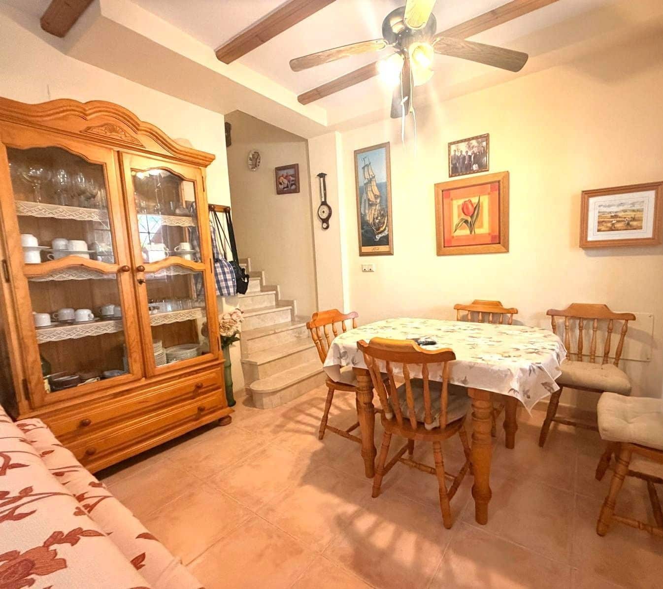 3 makuuhuone Omakotitalo myytävänä paikassa Santa Pola - 265 000 € (Ref: 9990274)