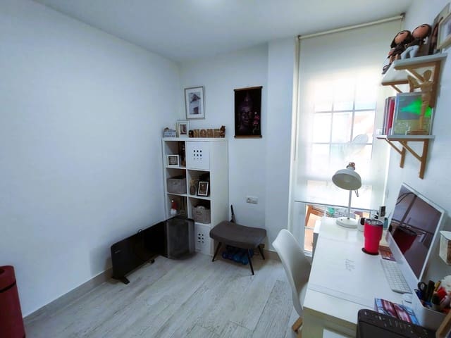 3 soveværelse Lejlighed til salg i Gran Alacant, Santa Pola med swimmingpool garage - € 358.800 (Ref: 9998122)