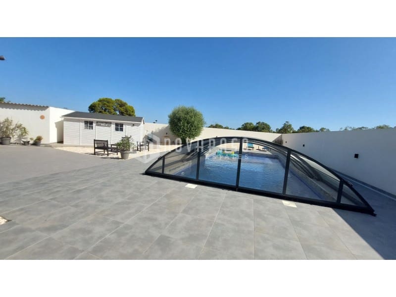3 bedroom Villa for sale in El Altet with pool - € 375,000 (Ref: 10061698)