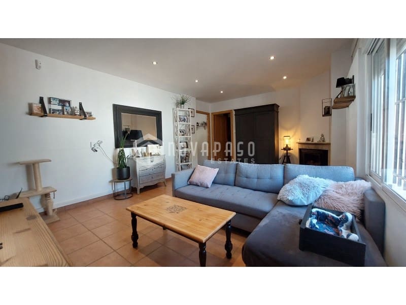 3 bedroom Villa for sale in El Altet with pool - € 375,000 (Ref: 10061698)