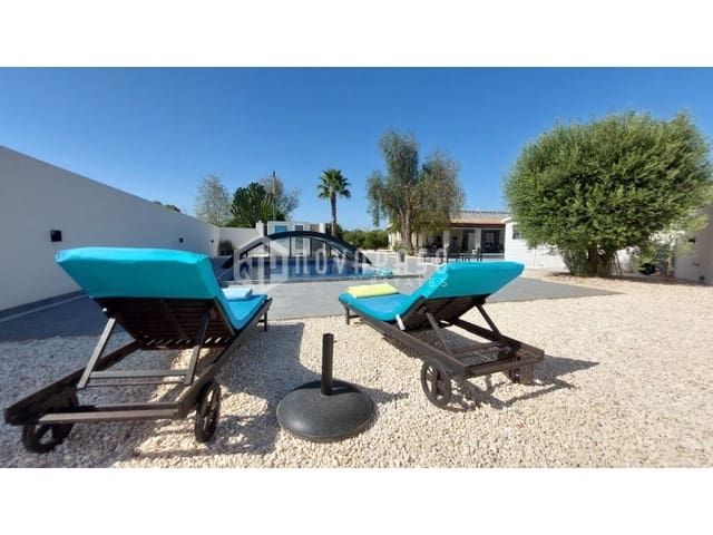 3 bedroom Villa for sale in El Altet, Elche / Elx with pool - € 375,000 (Ref: 10061698)