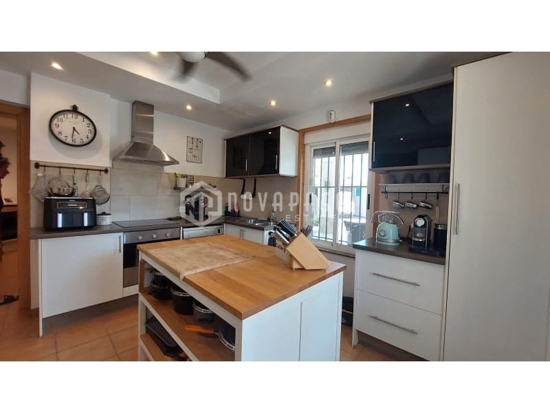 3 bedroom Villa for sale in El Altet with pool - € 375,000 (Ref: 10061698)