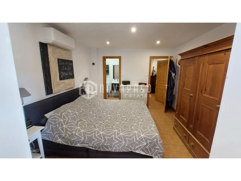 3 bedroom Villa for sale in El Altet with pool - € 375,000 (Ref: 10061698)