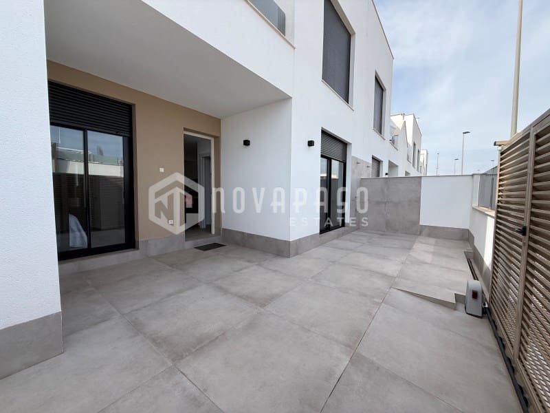 3 soveværelse Lejlighed til salg i San Pedro del Pinatar med swimmingpool - € 365.000 (Ref: 10146722)
