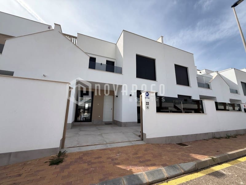 3 soveværelse Lejlighed til salg i San Pedro del Pinatar med swimmingpool - € 365.000 (Ref: 10146722)
