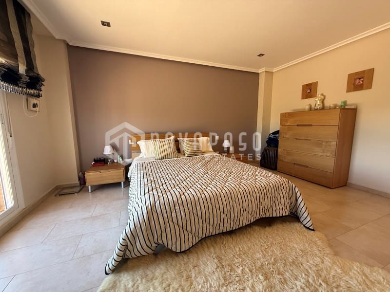 6 soverom Villa til salgs i Monforte del Cid med svømmebasseng - € 695 000 (Ref: 10146723)