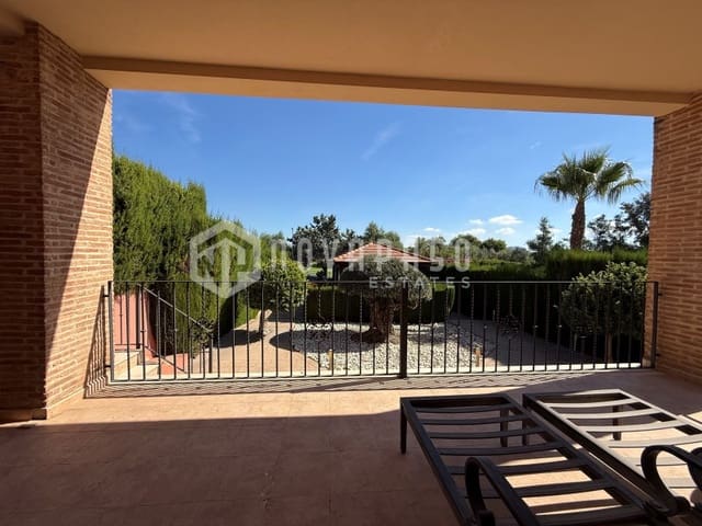 6 soverom Villa til salgs i Monforte del Cid med svømmebasseng - € 695 000 (Ref: 10146723)