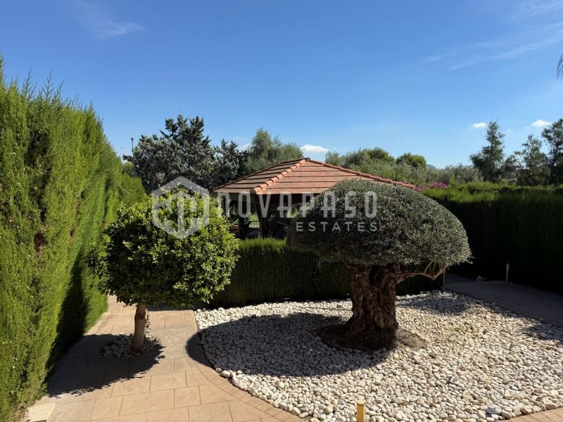 6 soverom Villa til salgs i Monforte del Cid med svømmebasseng - € 695 000 (Ref: 10146723)