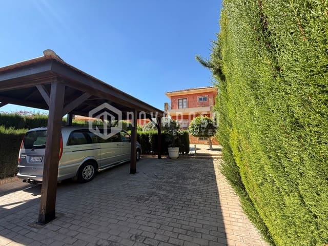 6 soverom Villa til salgs i Monforte del Cid med svømmebasseng - € 695 000 (Ref: 10146723)