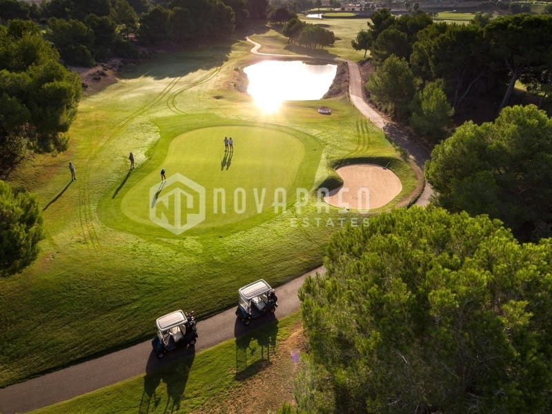 3 camera da letto Villa in vendita in Pinar de Campoverde con piscina - 499.000 € (Rif: 8973030)