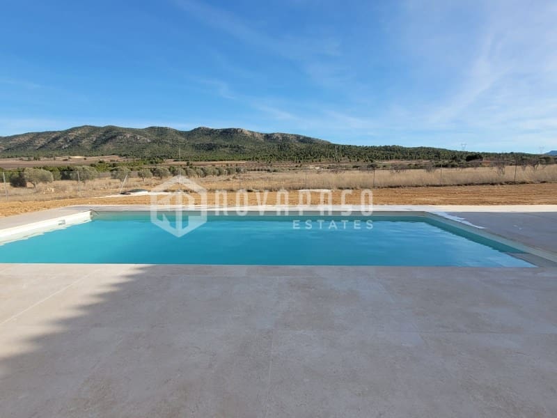 Villa/Maison à vendre à Salinas - 585 000 € (Ref: 8976471)