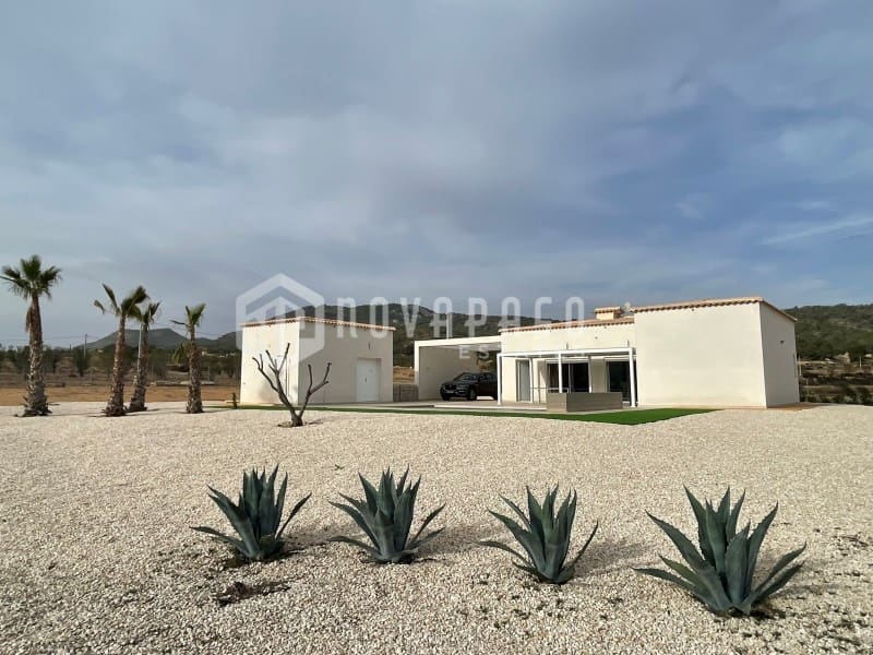 Villa/Maison à vendre à Salinas avec piscine - 585 000 € (Ref: 8976471)