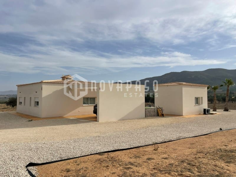 Villa/Maison à vendre à Salinas avec piscine - 585 000 € (Ref: 8976471)