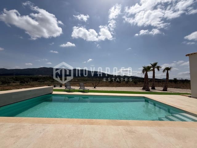 Villa til salgs i Salinas - € 585 000 (Ref: 8976471)
