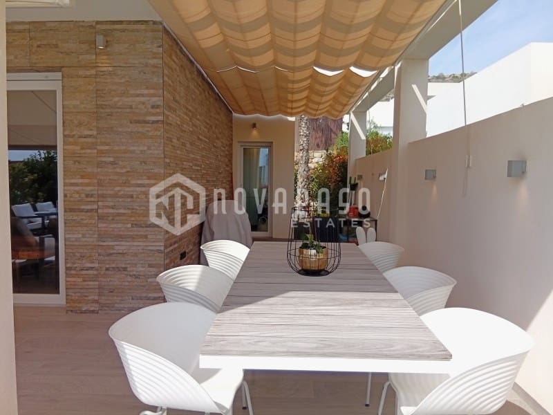 2 bedroom Villa for sale in Algorfa with pool - € 660,000 (Ref: 8986252)