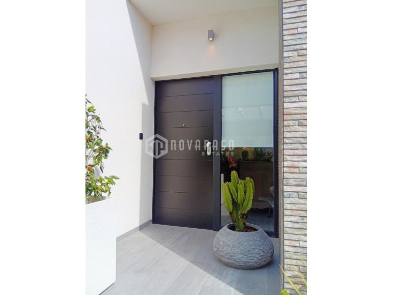 2 bedroom Villa for sale in Algorfa with pool - € 660,000 (Ref: 8986252)