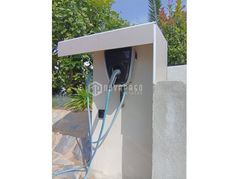 2 bedroom Villa for sale in Algorfa with pool - € 660,000 (Ref: 8986252)