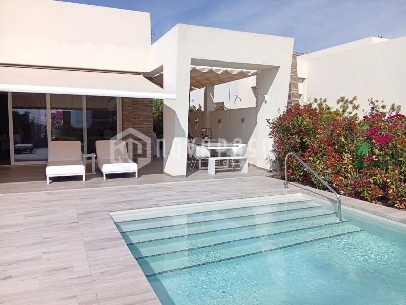 2 bedroom Villa for sale in Algorfa with pool - € 660,000 (Ref: 8986252)