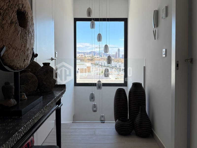 3 makuuhuone Huvila myytävänä paikassa Finestrat mukana uima-altaan - 585 000 € (Ref: 9400742)