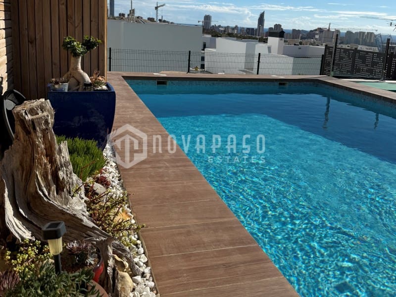 3 makuuhuone Huvila myytävänä paikassa Finestrat mukana uima-altaan - 585 000 € (Ref: 9400742)