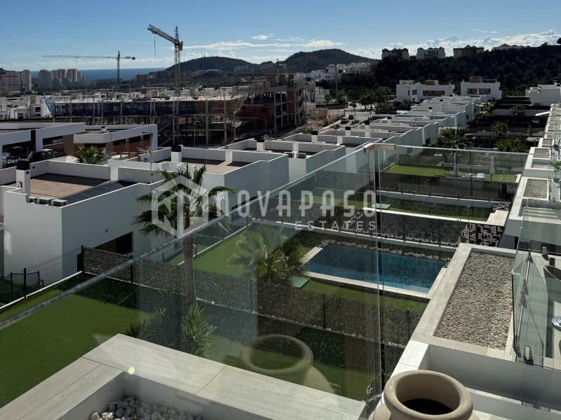 3 makuuhuone Huvila myytävänä paikassa Finestrat mukana uima-altaan - 585 000 € (Ref: 9400742)