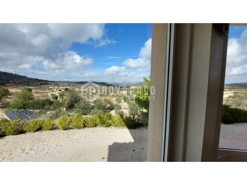 2 bedroom Villa for sale in Abanilla with pool garage - € 475,000 (Ref: 9446672)