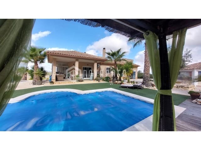 2 bedroom Villa for sale in Abanilla with pool garage - € 475,000 (Ref: 9446672)