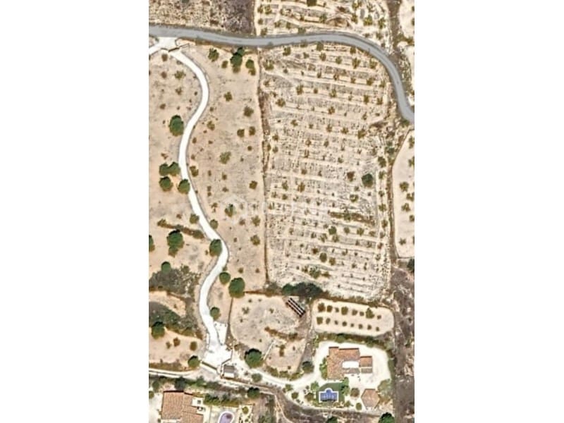 2 bedroom Villa for sale in Abanilla with pool garage - € 475,000 (Ref: 9446672)