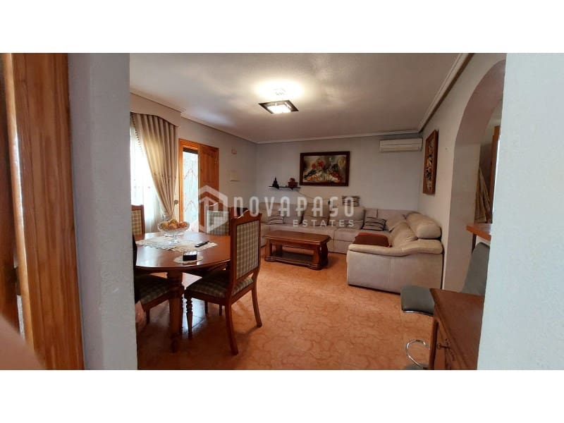 2 sovrum Bungalow till salu i Orihuela Costa med pool - 184 000 € (Ref: 9543387)