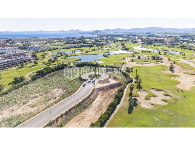 2 soverom Leilighet til salgs i Los Alcazares med svømmebasseng - € 279 000 (Ref: 9625585)