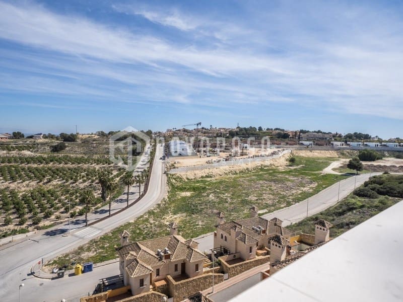 3 soveværelse Villa til salg i Algorfa med swimmingpool - € 473.000 (Ref: 9625588)