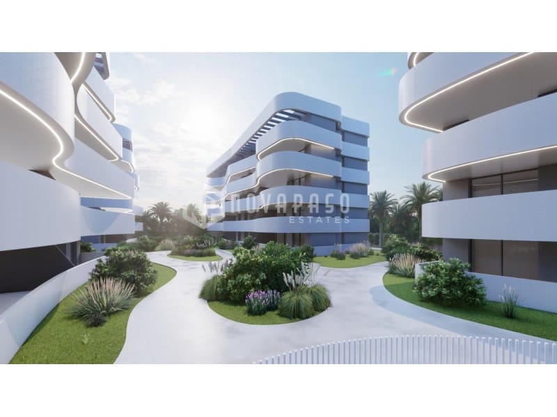 2 Zimmer Penthouse zu verkaufen in Guardamar del Segura mit Pool - 375.000 € (Ref: 9625592)