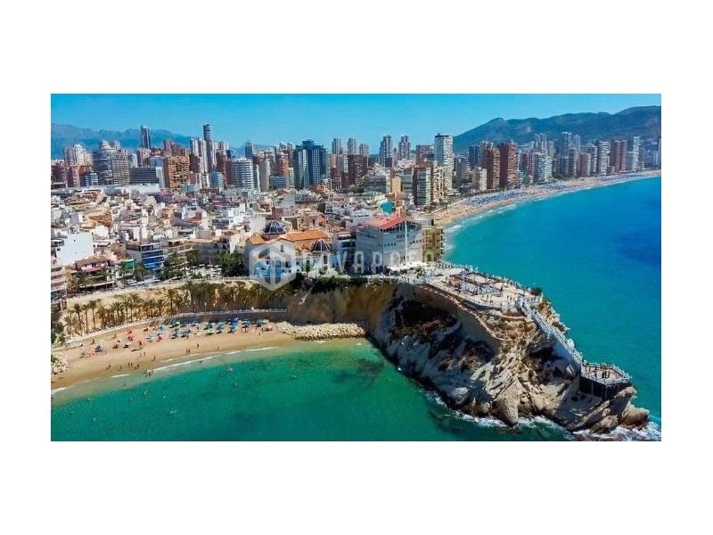 4 soveværelse Villa til salg i Finestrat med swimmingpool - € 875.000 (Ref: 9625600)