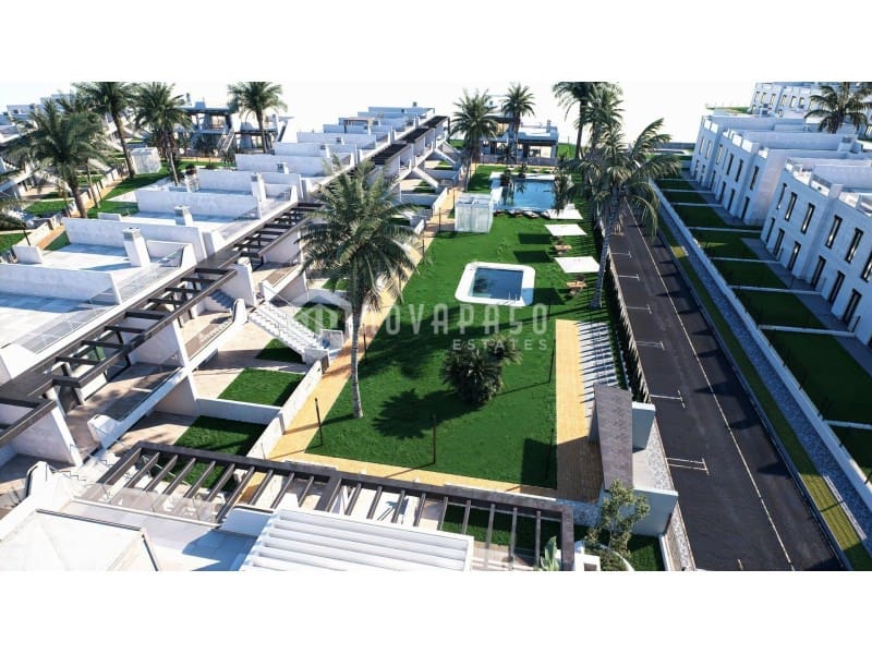 2 soveværelse Bungalow til salg i Pilar de la Horadada med swimmingpool - € 299.900 (Ref: 9625602)