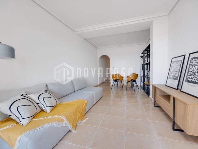 Apartamento de 2 habitaciones en Daya Vieja en venta con piscina - 165.000 € (Ref: 9625624)