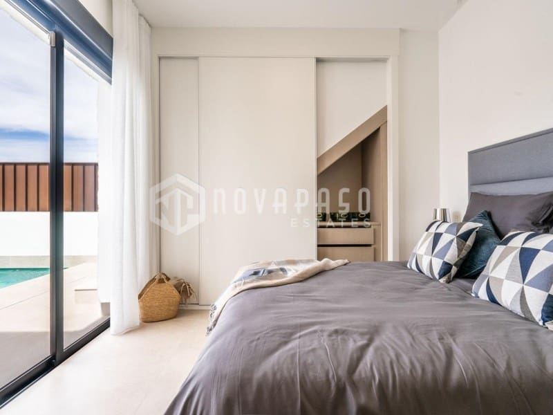 3 slaapkamer Villa te koop in Roldan met zwembad - € 399.950 (Ref: 9625640)