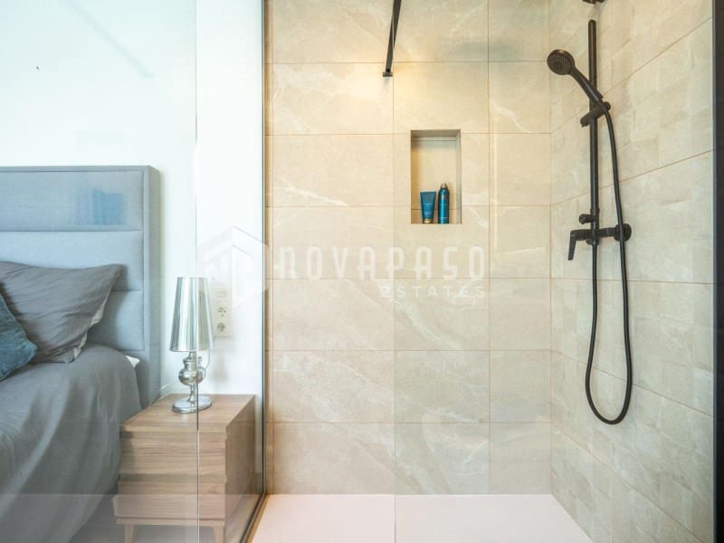 3 slaapkamer Villa te koop in Roldan met zwembad - € 399.950 (Ref: 9625640)