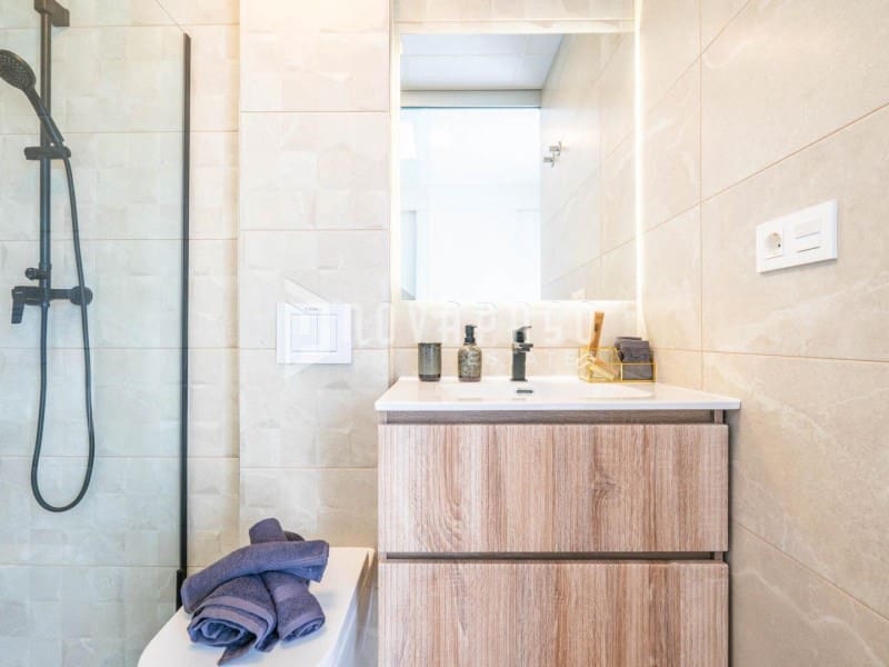 3 slaapkamer Villa te koop in Roldan met zwembad - € 399.950 (Ref: 9625640)