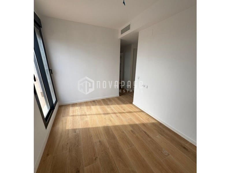 3 sovrum Takvåning till salu i Alicante stad med pool - 499 000 € (Ref: 9625660)