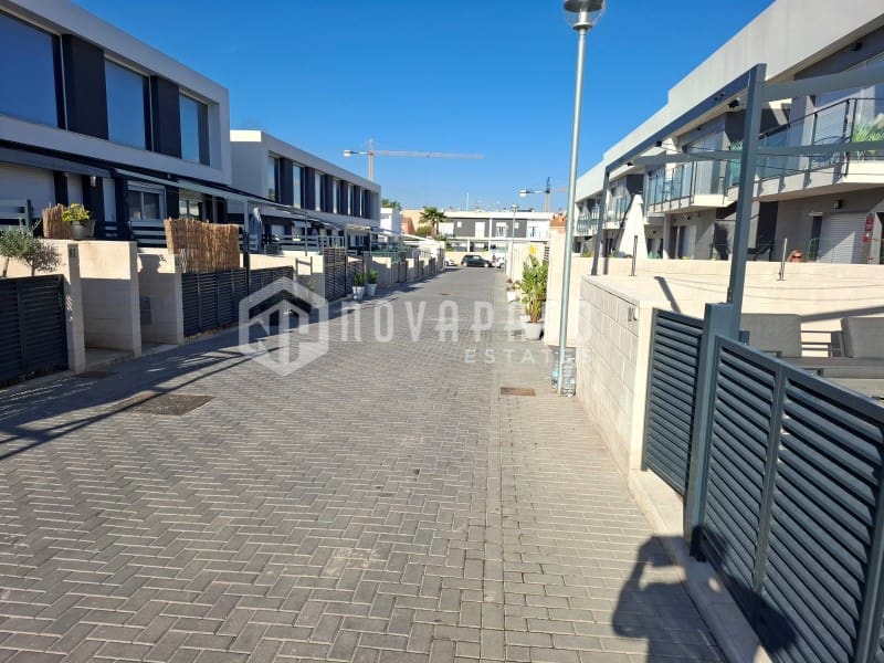 3 soverom Hus til salgs i Gran Alacant - € 299 000 (Ref: 9666275)