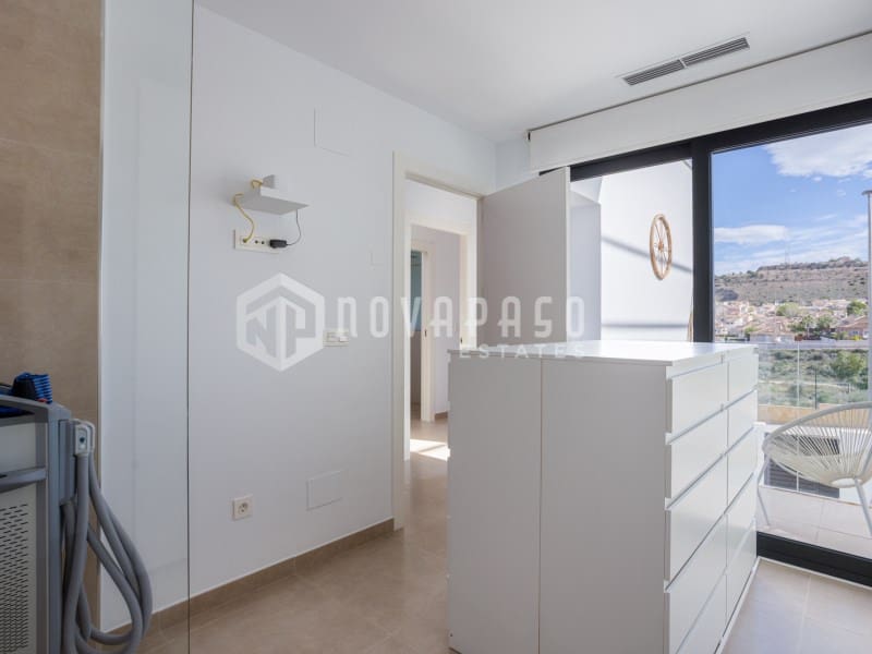 Huis te koop in Benijofar - € 439.000 (Ref: 9677081)