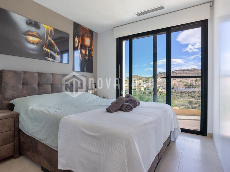 Huis te koop in Benijofar - € 439.000 (Ref: 9677081)