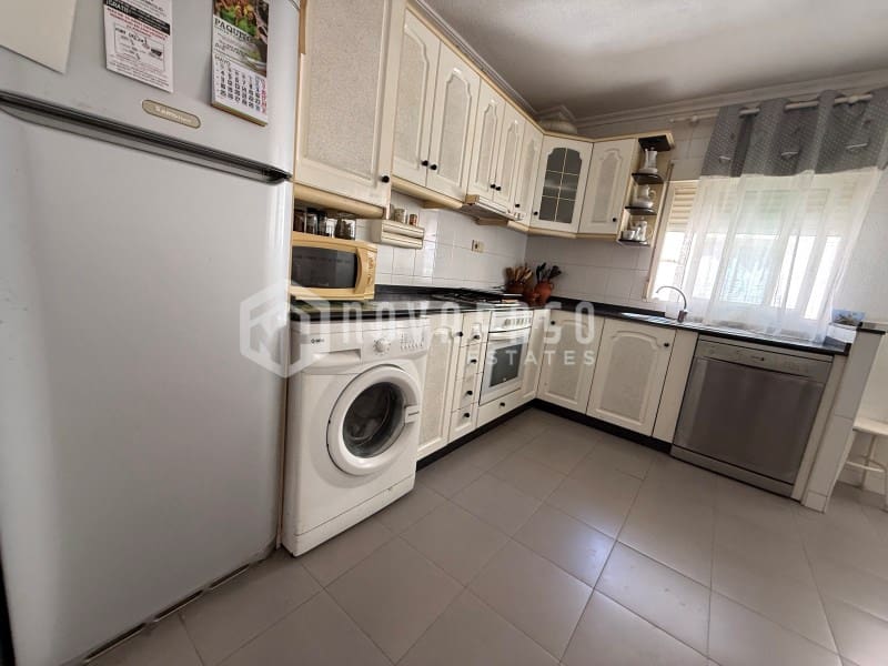 2 bedroom Apartment for sale in San Vicente / Sant Vicent del Raspeig with garage - € 222,000 (Ref: 9912772)