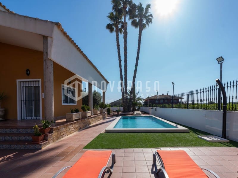 5 bedroom Finca/Country House for sale in Orihuela - € 675,000 (Ref: 9972999)