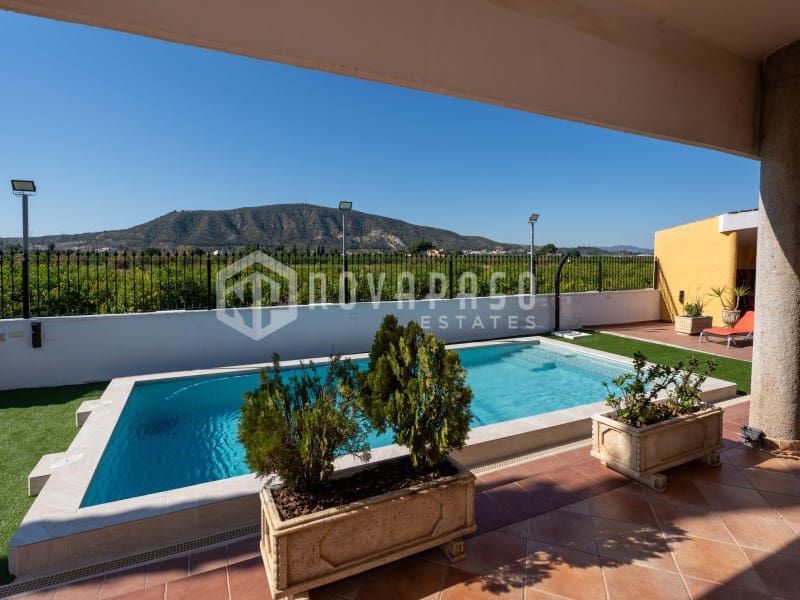 5 bedroom Finca/Country House for sale in Orihuela - € 675,000 (Ref: 9972999)