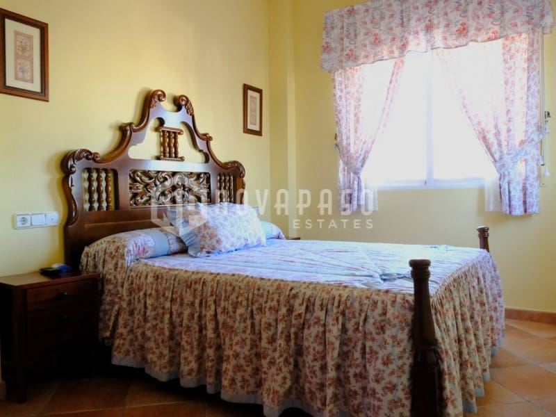 5 bedroom Finca/Country House for sale in Orihuela - € 675,000 (Ref: 9972999)